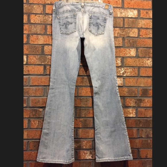 Guess Denim - GUESS LIGHT BLUE JEANS with a  “DAREDEVIL FLARE”
